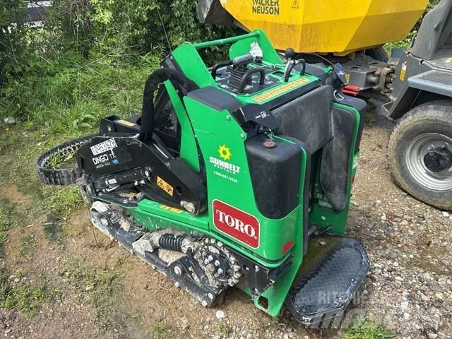 Toro 22327G Skid steer mini nakladalci