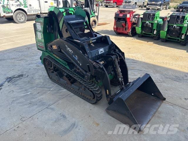 Toro 22327G Skid steer mini nakladalci