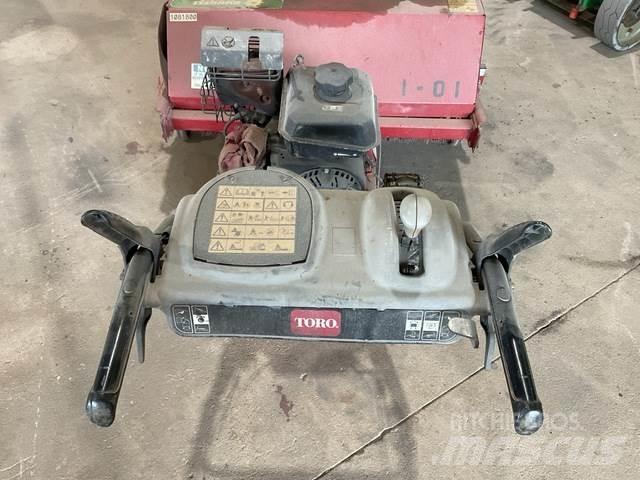 Toro 23740 Stroji za notranje pometanje