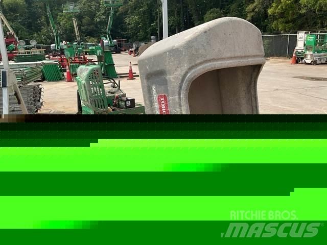 Toro 68138G Pripomočki za betonska dela