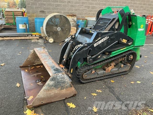 Toro TX-1000 Skid steer mini nakladalci