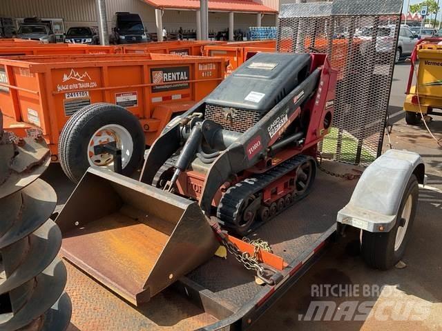 Toro TX427 Skid steer mini nakladalci