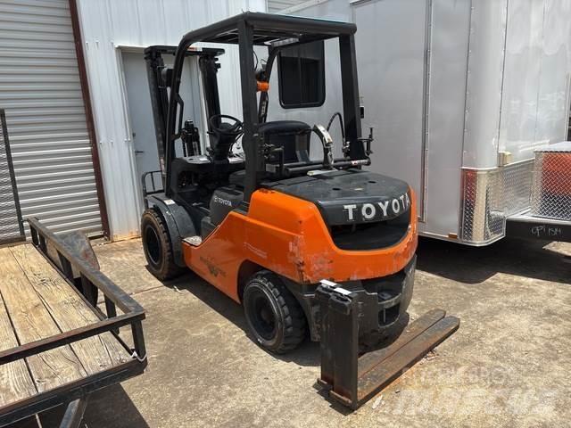 Toyota 8FGU30 Gradbeništvo - drugo