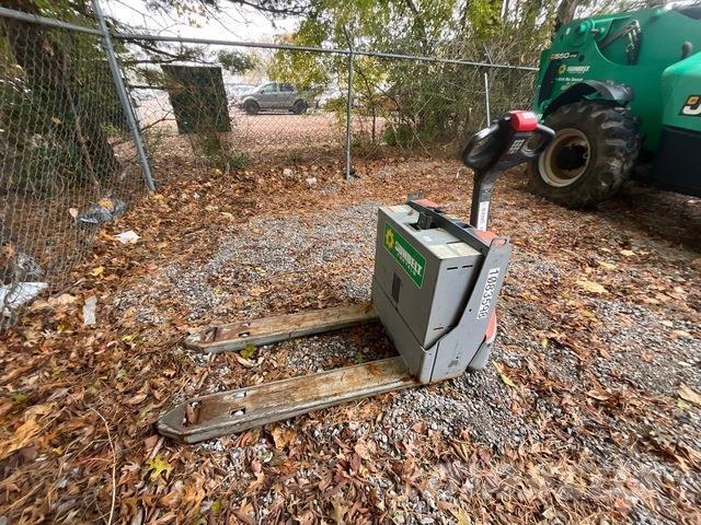 Toyota 8HBW23 Ročni paletnik