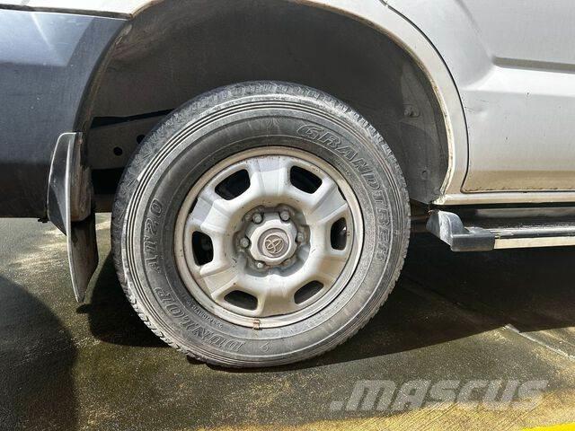 Toyota Prado Avtomobili