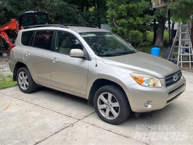 Toyota RAV4 Avtomobili