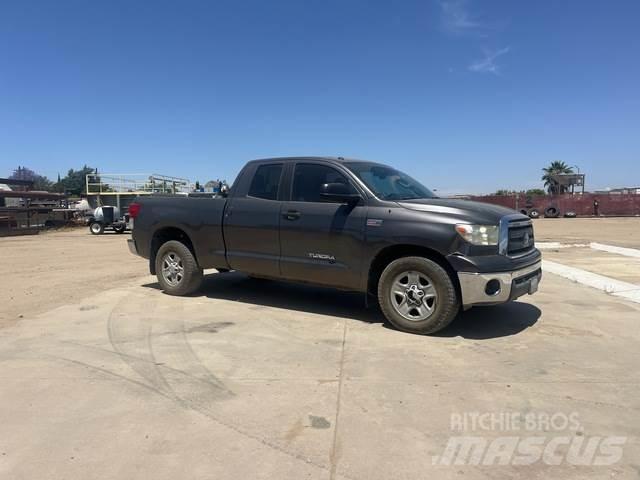 Toyota Tundra Drugi