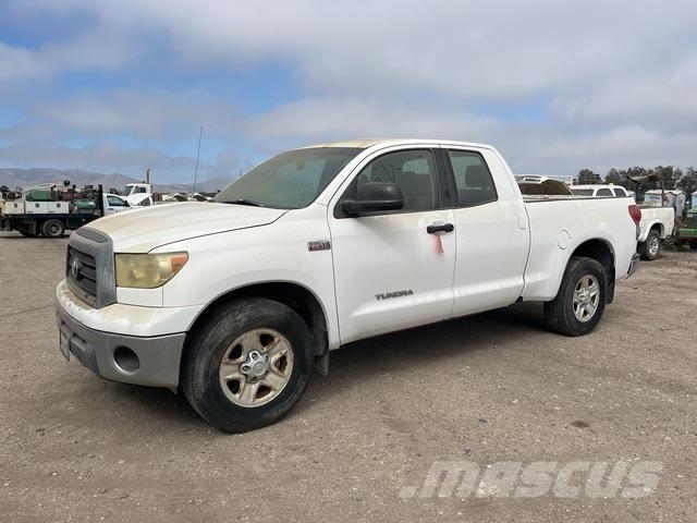 Toyota Tundra Drugi