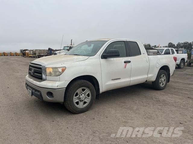 Toyota Tundra Drugi