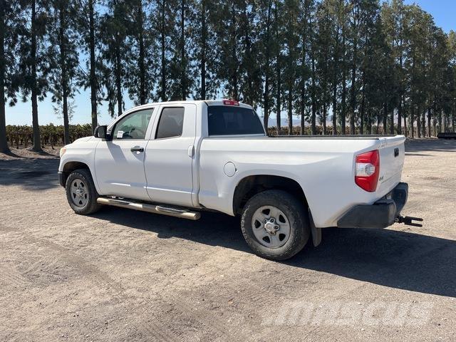 Toyota Tundra Drugi