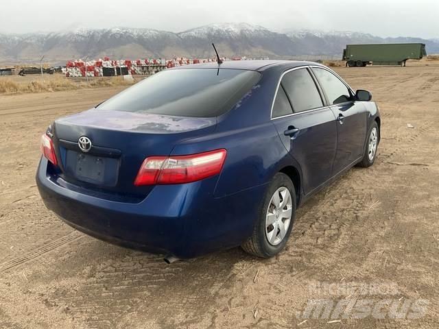  Toyta Camry Avtomobili
