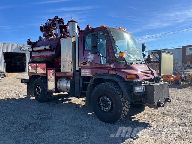 Unimog U5000 Bagri goseničarji