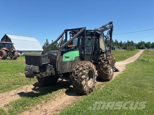Valtra X120 Traktorji