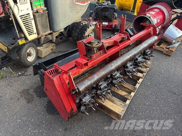 Ventrac EA600 Prezračevalniki in rahljalniki