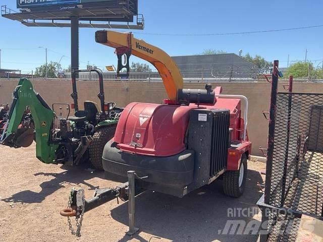 Vermeer BC1500 Drobilci lesa