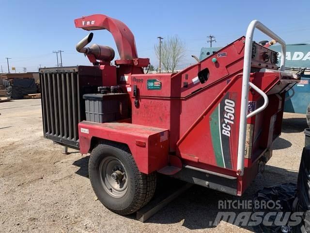 Vermeer BC1500 Drobilci lesa