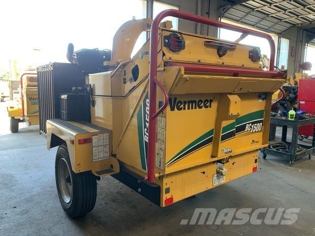 Vermeer BC1500 Drobilci lesa