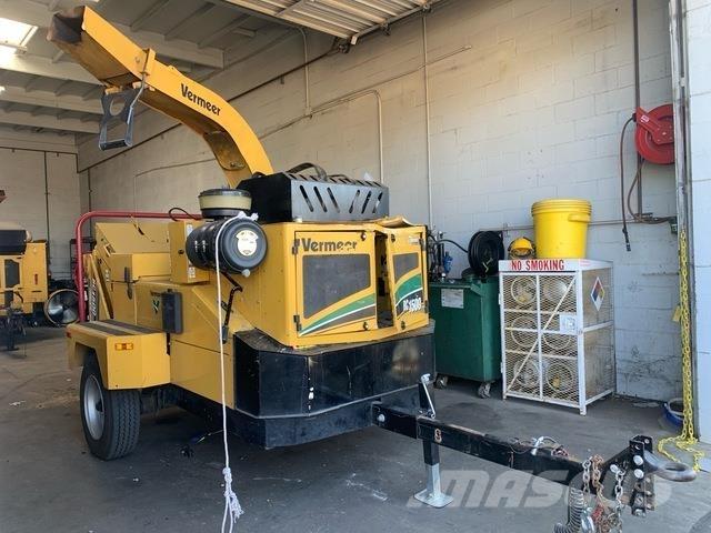 Vermeer BC1500 Drobilci lesa