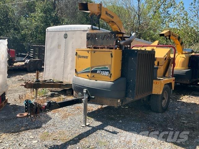 Vermeer BC1500 Drobilci lesa
