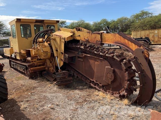 Vermeer T758 Freze za kopanje jarkov Trenčerji