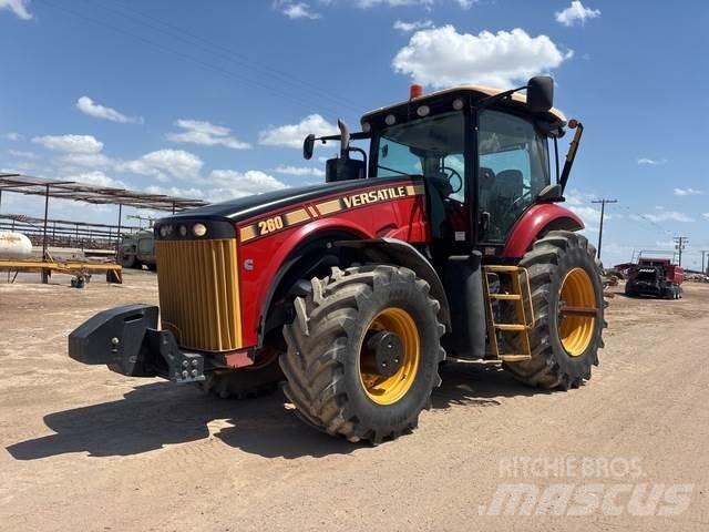Versatile 260 Traktorji