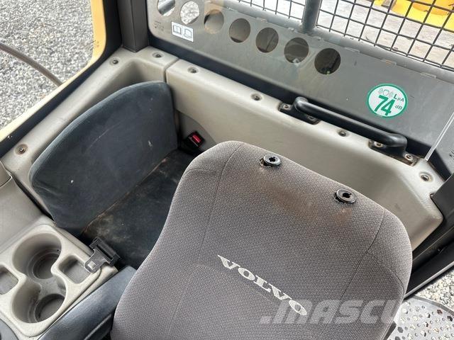 Volvo A25F Zglobni demperji