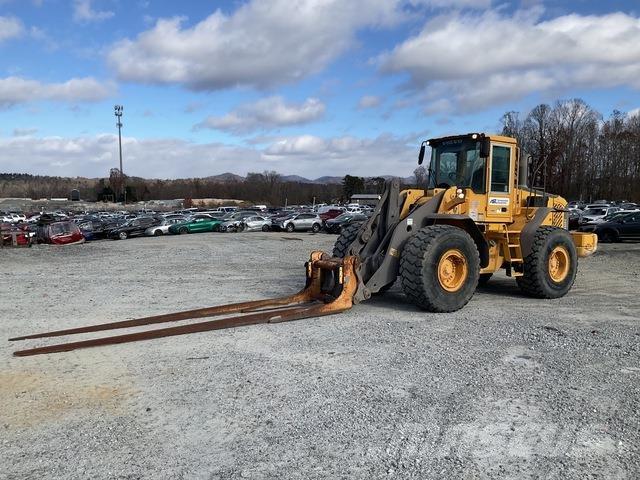 Volvo L120E Kolesni nakladalci