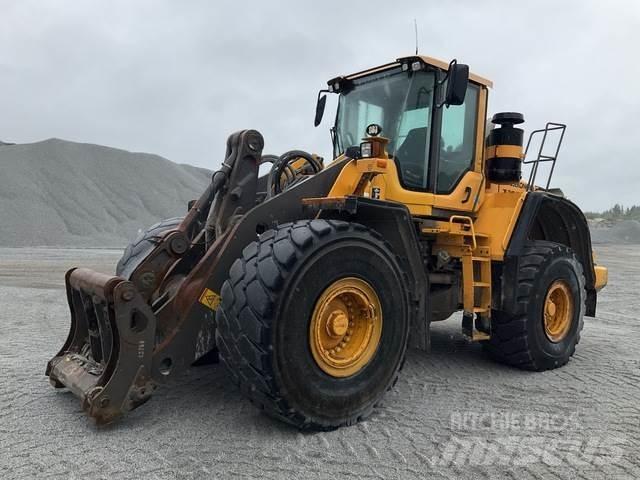 Volvo L180F Kolesni nakladalci