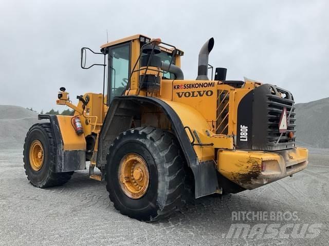 Volvo L180F Kolesni nakladalci