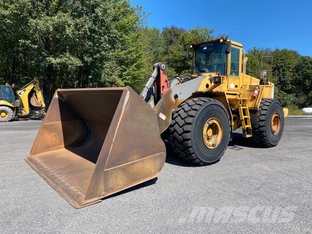 Volvo L220E Kolesni nakladalci