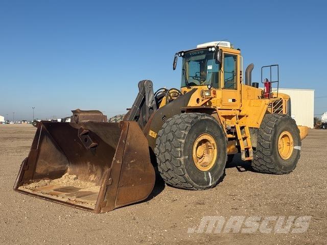Volvo L220E Kolesni nakladalci