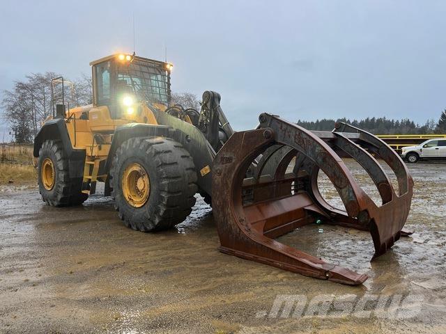 Volvo L220G Kolesni nakladalci