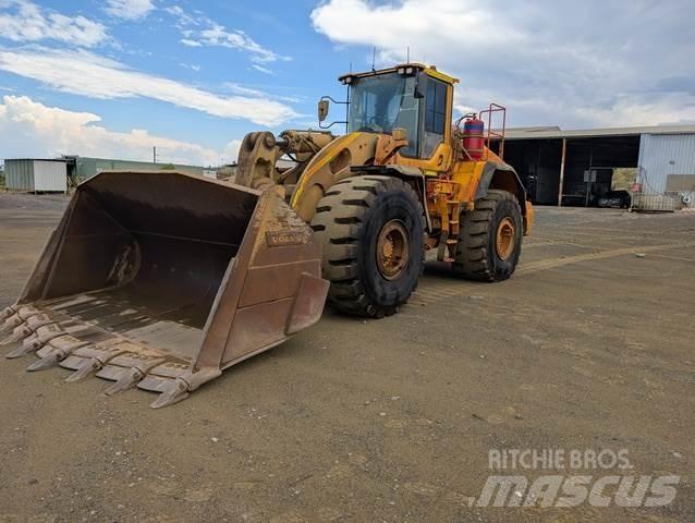 Volvo L260H Kolesni nakladalci
