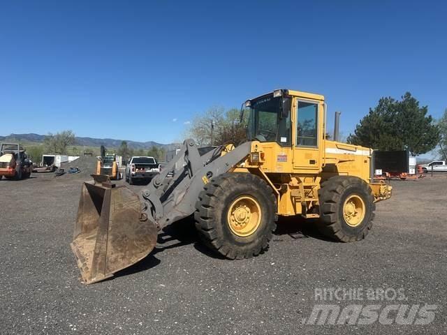 Volvo L70D Kolesni nakladalci