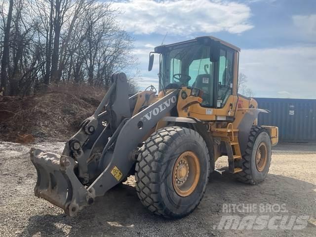 Volvo L90F Kolesni nakladalci