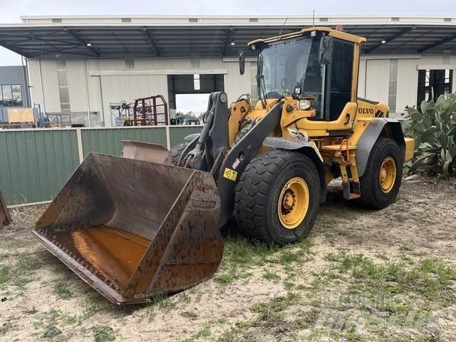 Volvo L90F Kolesni nakladalci