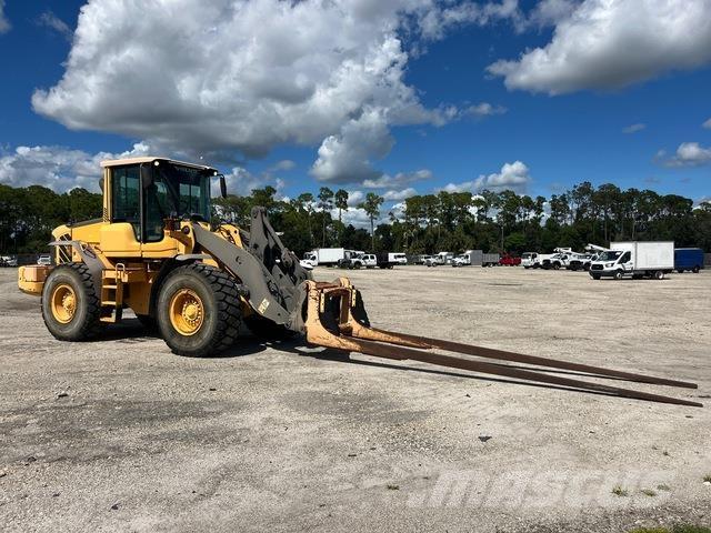 Volvo L90F Kolesni nakladalci