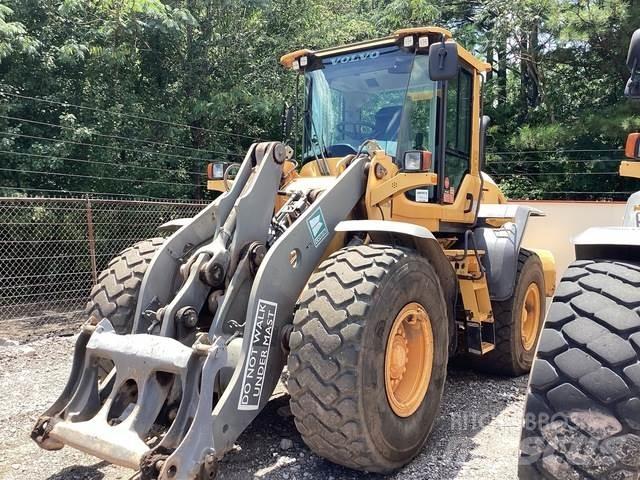 Volvo L90G Kolesni nakladalci