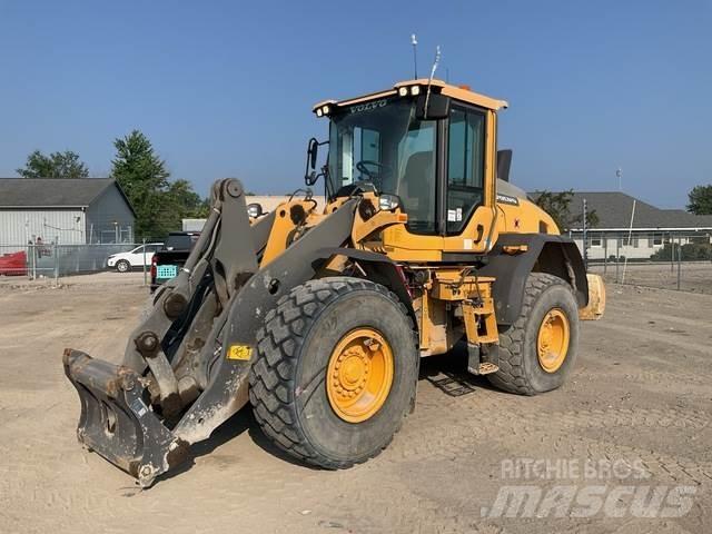 Volvo L90H Kolesni nakladalci