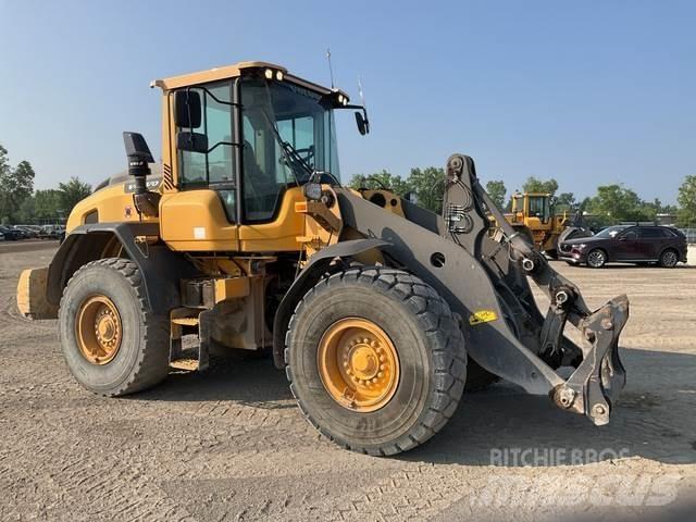 Volvo L90H Kolesni nakladalci