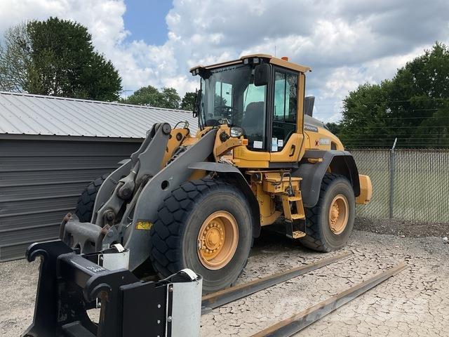Volvo L90H Kolesni nakladalci