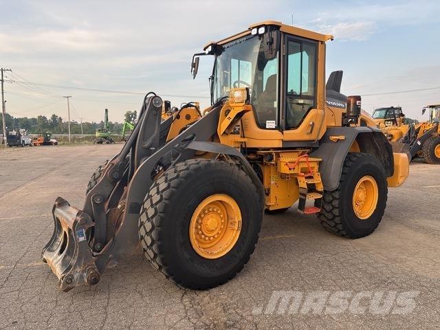 Volvo L90H Kolesni nakladalci