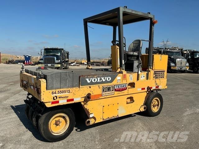 Volvo PT125 Kolesni valjarji s pnevmatikami