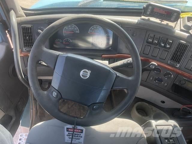 Volvo VHD104F Drugi tovornjaki