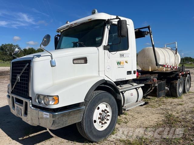 Volvo VHD64 Komunalni tovornjaki