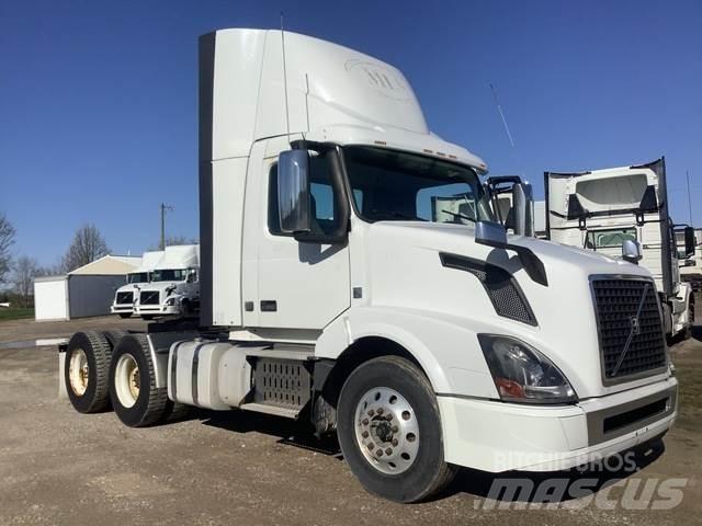 Volvo VNL Vlačilci