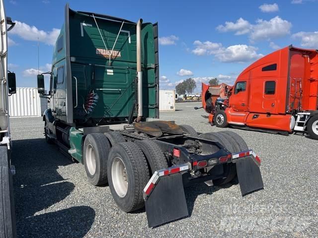 Volvo VNL Vlačilci