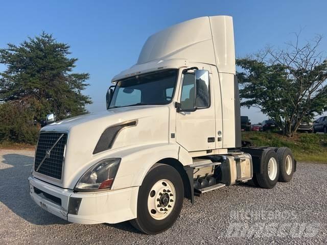 Volvo VNL Vlačilci