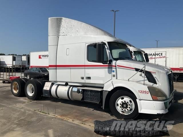 Volvo VNL Vlačilci