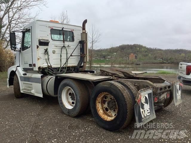 Volvo VNL Vlačilci